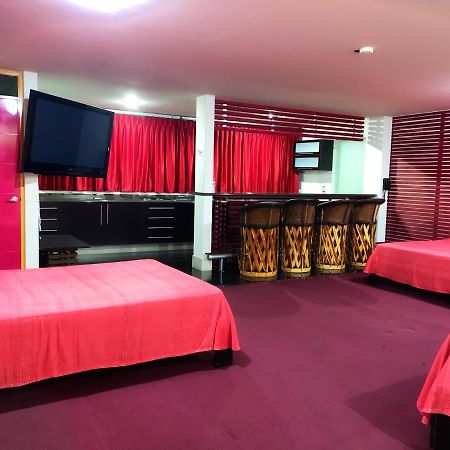 Palacio Rojo Hotel Familiar 모렐리아 외부 사진