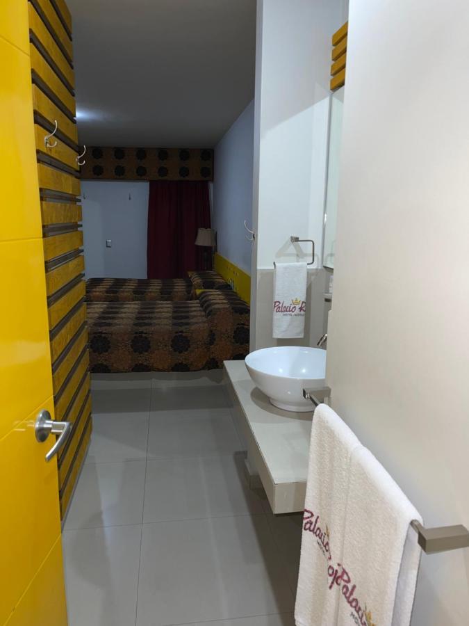 Palacio Rojo Hotel Familiar 모렐리아 외부 사진