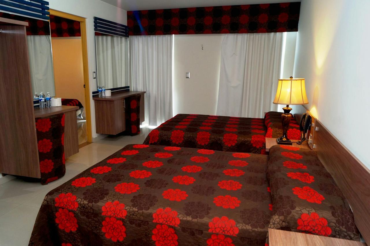 Palacio Rojo Hotel Familiar 모렐리아 외부 사진