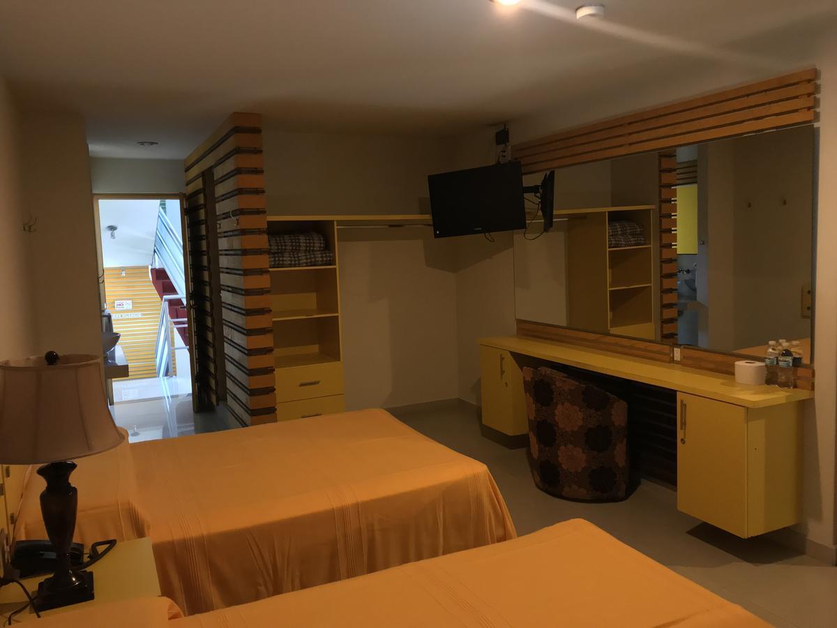 Palacio Rojo Hotel Familiar 모렐리아 외부 사진