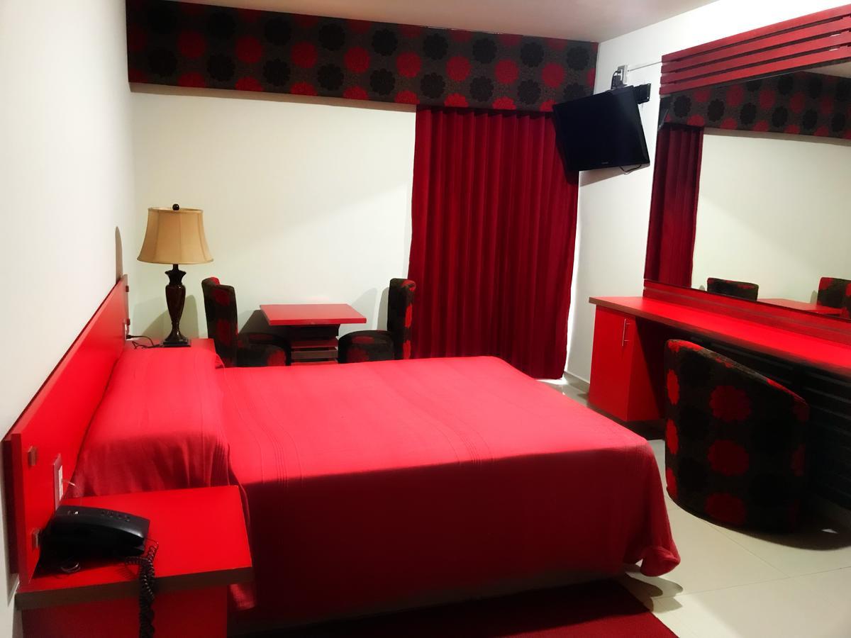 Palacio Rojo Hotel Familiar 모렐리아 외부 사진