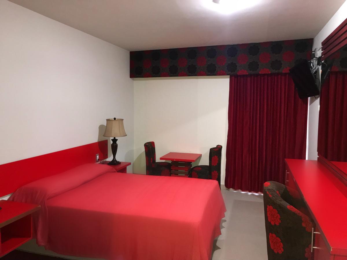 Palacio Rojo Hotel Familiar 모렐리아 외부 사진