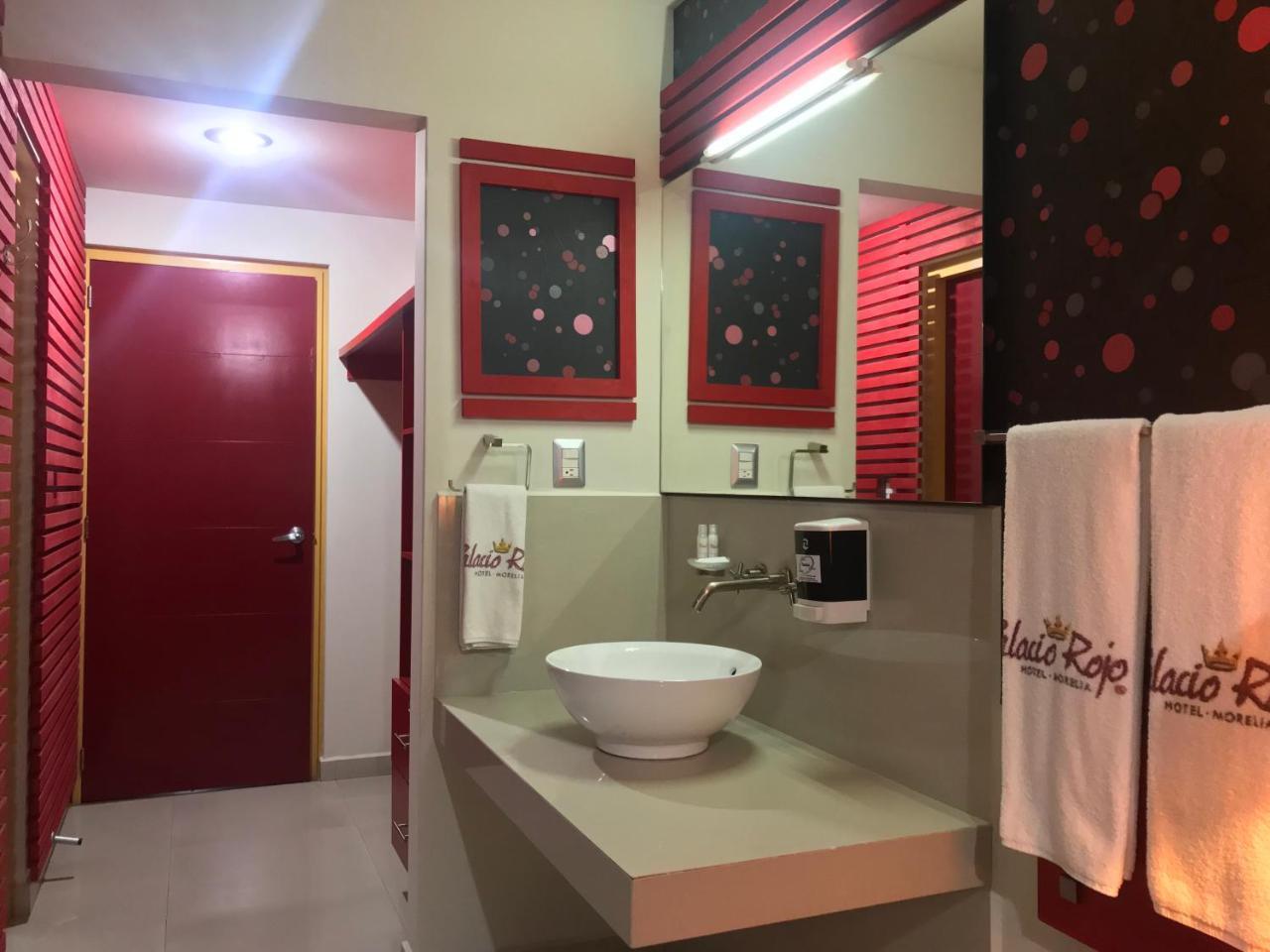 Palacio Rojo Hotel Familiar 모렐리아 외부 사진